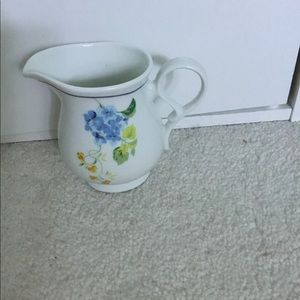 Brand new matches the other one in my store